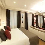 马尔科安东尼奥豪华套房旅馆 4*